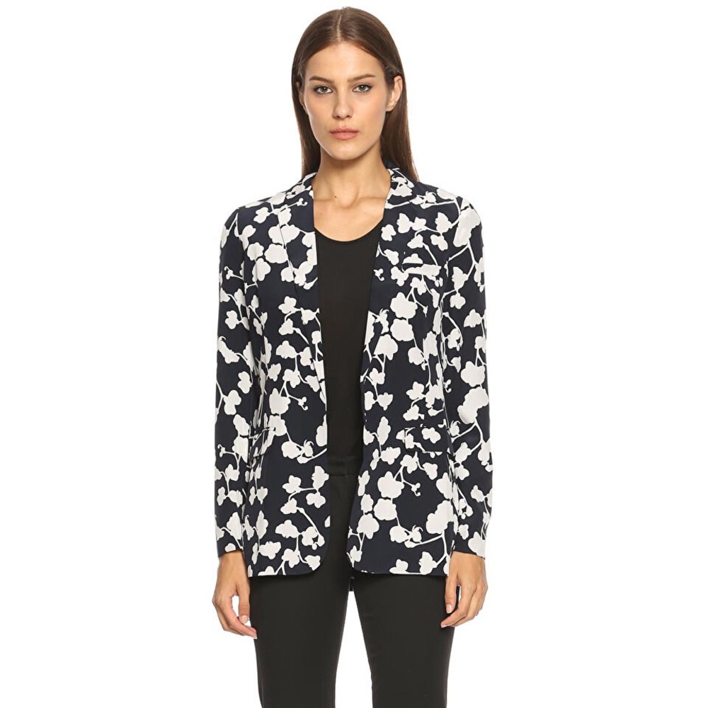 DVF silk floral open blazer, size 8